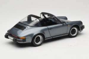 Porsche 911 SC Strieborný Minichamps 1:18 100063060 Kov – obrázok 3 z 8
