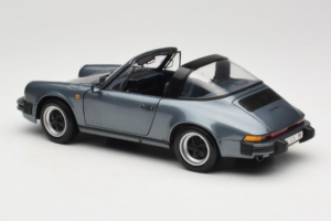 Porsche 911 SC Strieborný Minichamps 1:18 100063060 Kov – obrázok 7 z 8