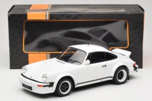 Porsche 911 SC GT Race Version IXO 1:18 18CMC007 Kov – obrázok 6 z 6