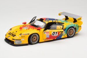 Porsche 911 GT1 #1 D. Rohr / R. Pilgrim / A. McNish 1997 UT Models 1:18 39724 Kov – obrázok 2 z 8
