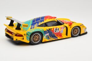 Porsche 911 GT1 #1 D. Rohr / R. Pilgrim / A. McNish 1997 UT Models 1:18 39724 Kov – obrázok 3 z 8