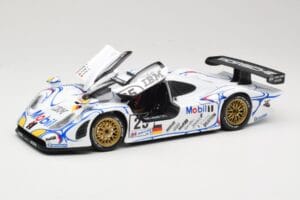 Porsche 911 GT1 #25 Porsche AG U. Alzen / J. Muller / B. Wollek 24 Hours of Le Mans 1998 Maisto 1:18 56052 Kov – obrázok 2 z 8