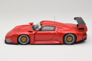 Porsche 911 GT1 Concept Červený UT Models 1:18 180966625-R1 Kov – obrázok 4 z 8