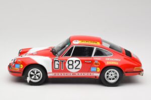 Porsche 911 S Kremer #82 J. Neuhaus ADAC 1000km 1971 Class Winners Minichamps 1:18 107716882 Živica – obrázok 3 z 6