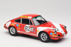 Porsche 911 S Kremer #82 J. Neuhaus ADAC 1000km 1971 Class Winners Minichamps 1:18 107716882 Živica – obrázok 4 z 6