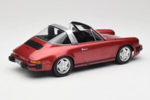 Porsche 911 SC G-Series Targa Guards Red Metallic KK-Scale 1:18 KKDC180921 Kov – obrázok 2 z 6