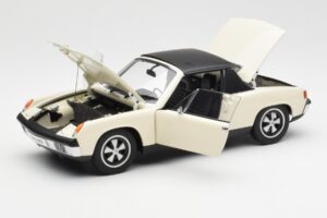 Porsche 914/6 Svetlá Slonová Kosť AUTOart 1:18 77933 Kov – obrázok 2 z 8