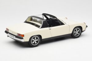 Porsche 914/6 Svetlá Slonová Kosť AUTOart 1:18 77933 Kov – obrázok 3 z 8