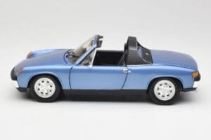 Porsche 914 Modrý Revell 1:18 08975 Kov – obrázok 4 z 8