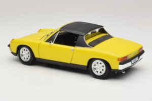 Porsche 914 Žltý Revell 1:18 8976 Kov – obrázok 7 z 8