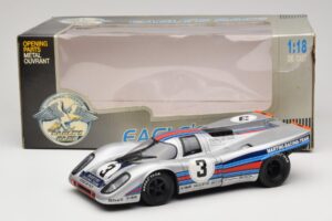 Porsche 917K #3 Martini V. Elford / G. van Lennep 12 Hours of Sebring Winner 1971 Eagles Race 1:18 905002 Kov – obrázok 6 z 6