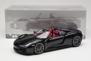 Porsche 918 Spyder Čadič Čierna Metalíza Minichamps 1:18 110062431 Kov – obrázok 8 z 8