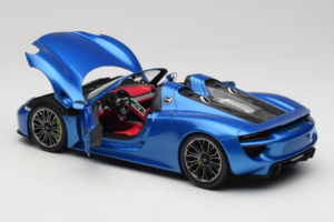 Porsche 918 Spyder Blue Metallic Minichamps 1:18 110062432 Kov – obrázok 5 z 8