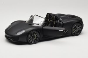 Porsche 918 Spyder Matte Black Minichamps 1:18 110060031 Kov – obrázok 2 z 8