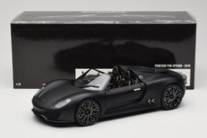 Porsche 918 Spyder Matte Black Minichamps 1:18 110060031 Kov – obrázok 8 z 8