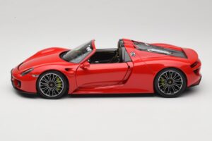 Porsche 918 Spyder Červený Minichamps 1:18 110062435 Kov – obrázok 4 z 8