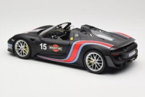 Porsche 918 Spyder Weissach Package Matt Black With Martini Stripes Minichamps 1:18 110062445 Kov – obrázok 7 z 8