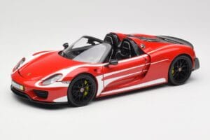 Porsche 918 Spyder Weissach Package Červený & Biele Pruhy Minichamps 1:18 110062442 Kov