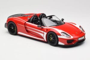 Porsche 918 Spyder Weissach Package Červený & Biele Pruhy Minichamps 1:18 110062442 Kov – obrázok 7 z 9