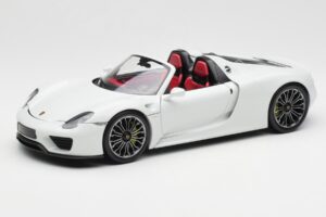 Porsche 918 Spyder Biely Minichamps 1:18 110062436 Kov