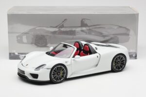 Porsche 918 Spyder Biely Minichamps 1:18 110062436 Kov – obrázok 8 z 8