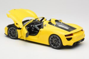 Porsche 918 Spyder Žltý Minichamps 1:18 110062434 Kov – obrázok 5 z 8