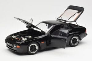 Porsche 924 Carrera GT Čierny AUTOart 1:18 78001 Kov – obrázok 2 z 8