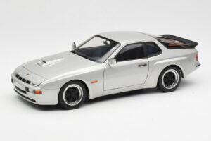 Porsche 924 Carrera GT Diamond Strieborný AUTOart 1:18 78002 Kov