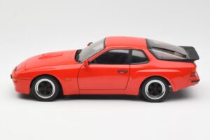 Porsche 924 Carrera GT Guards Červený AUTOart 1:18 78003 Kov – obrázok 4 z 8