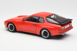 Porsche 924 Carrera GT Guards Červený AUTOart 1:18 78003 Kov – obrázok 7 z 8
