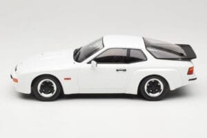 Porsche 924 Carrera GT Biely MCG 1:18 MCG18197 Kov – obrázok 3 z 6