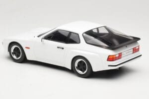 Porsche 924 Carrera GT Biely MCG 1:18 MCG18197 Kov – obrázok 5 z 6