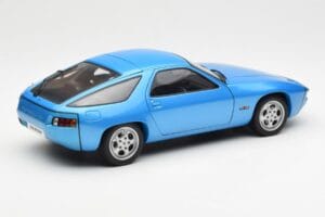Porsche 928 Modrý AUTOart 1:18 77901 Kov – obrázok 3 z 8