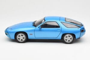 Porsche 928 Modrý AUTOart 1:18 77901 Kov – obrázok 4 z 8
