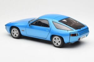 Porsche 928 Modrý AUTOart 1:18 77901 Kov – obrázok 7 z 8