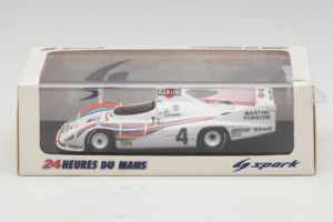 Porsche 936/77 #4 J. Barth / H. Haywood / J. Ickx Martini 24 Hours of Le Mans Winner 1977 Spark 1:43 43LM77 Živica – obrázok 4 z 4