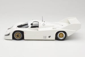 Porsche 956K Plain Body 1982 Minichamps 1:18 155826600 Kov – obrázok 3 z 6