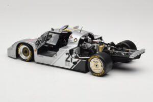 Porsche 956L #21 Rollei A. de Cadenet / C. Ballot-Lena 24 Hours of Le Mans 1984 Minichamps 1:18 183846921 Kov – obrázok 5 z 8