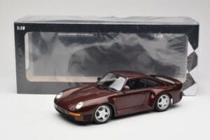Porsche 959 Dark Red Metallic Minichamps 1:18 155066204 Kov – obrázok 6 z 6