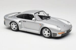 Porsche 959 Strieborný Metalíza Minichamps 1:18 155066201 Kov – obrázok 4 z 6