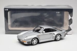 Porsche 959 Strieborný Metalíza Minichamps 1:18 155066201 Kov – obrázok 6 z 6