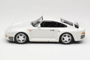Porsche 959 White Metallic Minichamps 1:18 155066206 Kov – obrázok 3 z 6