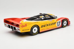 Porsche 962C Group C #17 D. Bell / H-J. Stuck / K. Ludwig 24 Hours of Le Mans 1988 Universal Hobbies 1:18 4704 Kov – obrázok 3 z 8