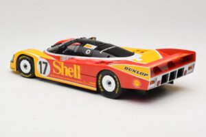Porsche 962C Group C #17 D. Bell / H-J. Stuck / K. Ludwig 24 Hours of Le Mans 1988 Universal Hobbies 1:18 4704 Kov – obrázok 7 z 8