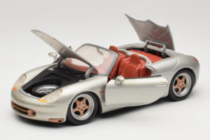 Porsche Boxster 986 Concept Strieborný Maisto 1:18 50231 Kov – obrázok 2 z 8