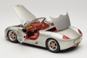 Porsche Boxster 986 Concept Strieborný Maisto 1:18 50231 Kov – obrázok 5 z 8