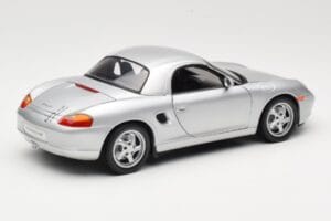 Porsche Boxster 986 Hard Top Strieborný UT Models 1:18 27854 Kov – obrázok 3 z 8
