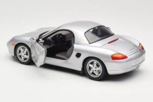 Porsche Boxster 986 Hard Top Strieborný UT Models 1:18 27854 Kov – obrázok 5 z 8