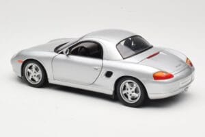 Porsche Boxster 986 Hard Top Strieborný UT Models 1:18 27854 Kov – obrázok 7 z 8