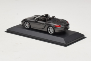 Porsche Boxster 981 S Grey Metallic Minichamps 1:43 PORSCHE005 Kov – obrázok 3 z 4